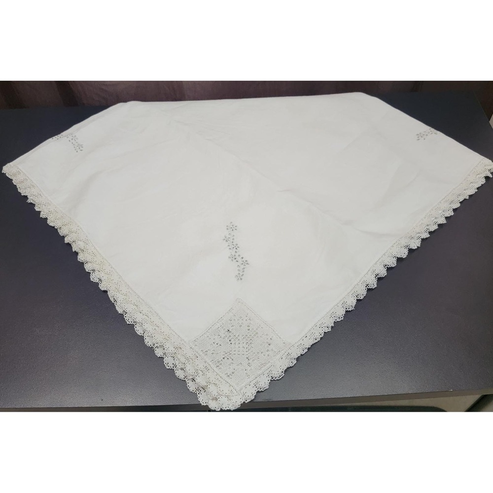 Vintage White Lace Tablecloth Square 34in Eyelet Embroidery Scalloped Edge
